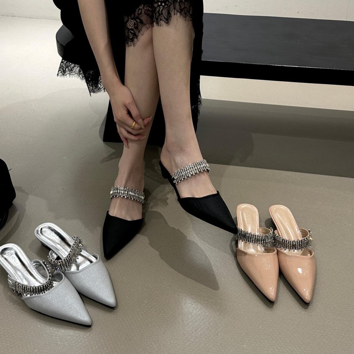O1CN01Wlas9W25HyQBHvkbS_!!2216309597502-0-cib Fashion in Balance - Image 1