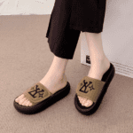 Super hot and beautiful thick-soled sandals for women