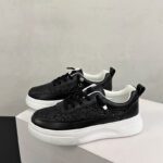 Thick-soled round-toed white shoes for women