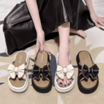 Fashionable bowknot flip flops - Image 5