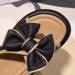 Fashionable bowknot flip flops - Image 6