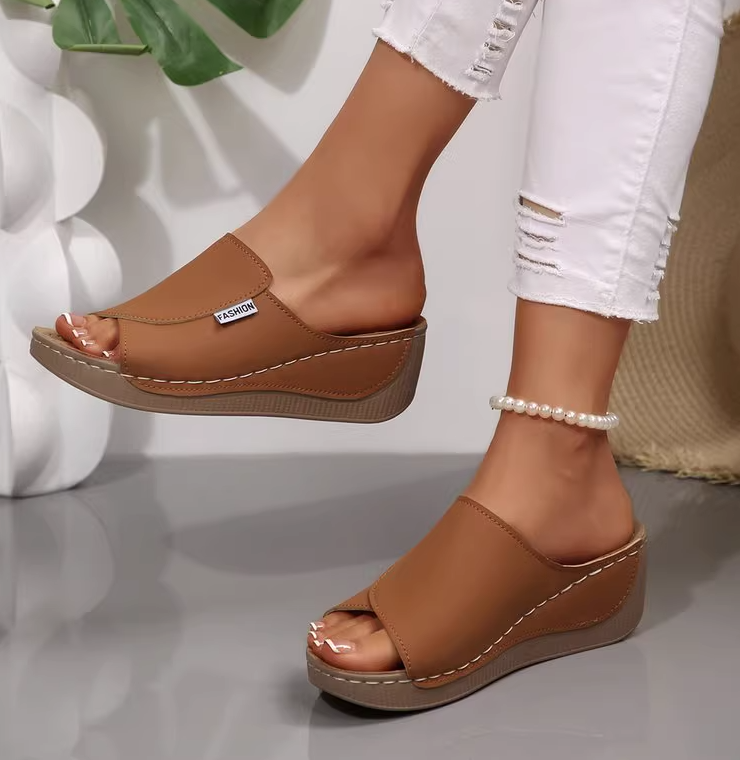 Screenshot 2025-04-15 160139 Pillow-Soft Slipper Shoes LA2330 - Image 1