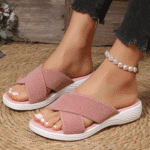 Weekend-Ready Slippers