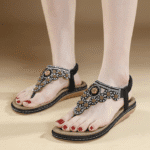 New 2025 Cross-border flat-soled clip-on rhinestone comfortable sandals for women - Image 2