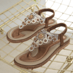 New 2025 Cross-border flat-soled clip-on rhinestone comfortable sandals for women - Image 7