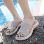 New 2025 Spring and Summer Amazon Casual Rhinestone Sandals Women's Non-slip Beach Wedge Slippers - Image 3