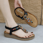 New 2025 Bohemian rhinestone slippers casual comfortable latex massage thick-soled large size flat shoes - Image 2