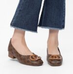 New 2025 spring and autumn soft sole comfortable slip-on mother shallow mouth single shoes women