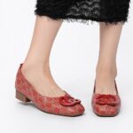 New 2025 spring and autumn soft sole comfortable slip-on mother shallow mouth single shoes women - Image 3