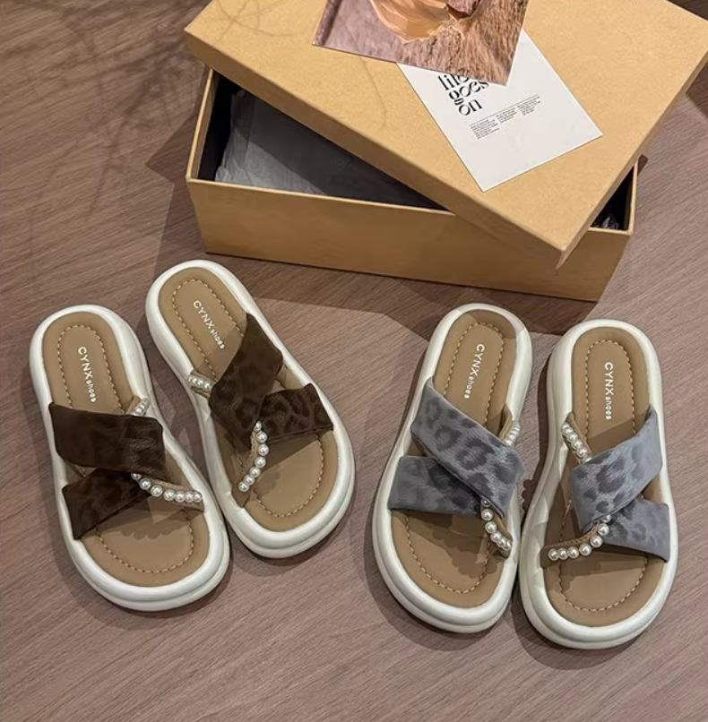 Screenshot 2025-09-27 180250 Slippers shoes LA2421 - Image 1