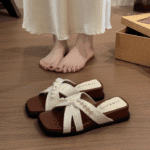 French pearl flip flops for women to wear as outerwear in 2025 - Image 3