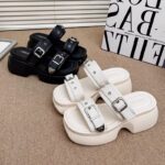 Super popular height-increasing buckle slippers for petite women, new summer 2025 style, platform sandals, versatile and easy to match. - Image 7