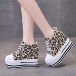 Thick-soled, 11cm high heel women's shoes, new spring and autumn sports shoes, Korean style student shoes, canvas wedge heel. - Image 2