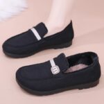 Old Beijing cloth shoes, women's cotton shoes, mother shoes, winter fleece-lined warm loafers, casual flat black work shoes for women. - Image 2