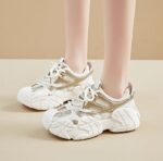 High-end chunky sneakers for women, 2025 autumn Korean style, fashionable, comfortable, breathable mesh, height-increasing