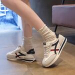 2025 Spring/Autumn New Style Soft-Soled Casual Shoes Women's Flat Shoes Fashionable and Popular German Training Shoes - Image 2