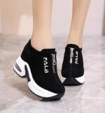 Women's Wedge Heel Shoes, Summer/Autumn 2025 Style, Popular and Versatile Korean Style, Thick Sole, Casual Sports Travel Shoes