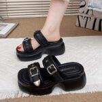 Super popular height-increasing buckle slippers for petite women, new summer 2025 style, platform sandals, versatile and easy to match. - Image 6