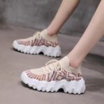 Women's chunky knit sneakers, trendy 2025 spring/summer style, thick-soled platform sock shoes, versatile casual sports shoes. - Image 3
