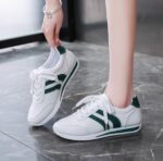 2025 New Plus Size Comfortable Leather Fashion Platform Shoes, German Style, Soft Sole, Breathable, Retro White Shoes for Women