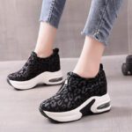Women's platform shoes with hidden wedge heels, new autumn 2025 style, leopard print, thick sole, chunky sneakers, sporty, casual, versatile, 8CM. - Image 3