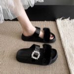 Trendy fluffy rhinestone buckle slippers for women, new summer 2025 style, gorgeous, fashionable - Image 2
