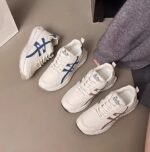 2025 Autumn New Korean Style White Sneakers for Women - Versatile Thick-Soled Lightweight Soft-Soled Sneakers - Stylish, Comfortable - Image 5