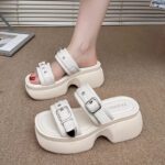 Super popular height-increasing buckle slippers for petite women, new summer 2025 style, platform sandals, versatile and easy to match. - Image 3