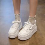 Simple platform white sneakers, new style, height-increasing, versatile, casual, lightweight, and comfortable for petite figures. - Image 4