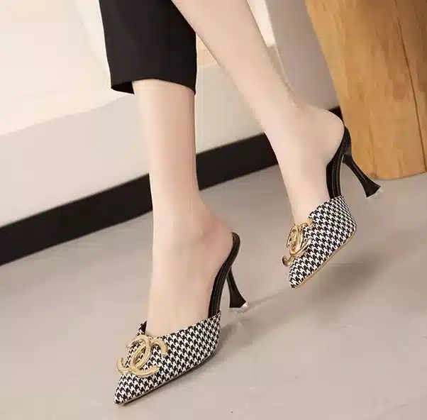 O1CN01fOahtL1b8PM84lbVm_!!2636063420.jpg_ Everyday Heel Goals - Image 1